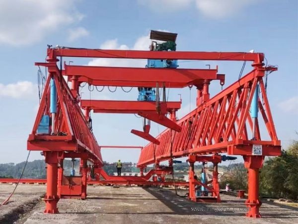 1000噸架橋機的價格與設備保修期限的關系？